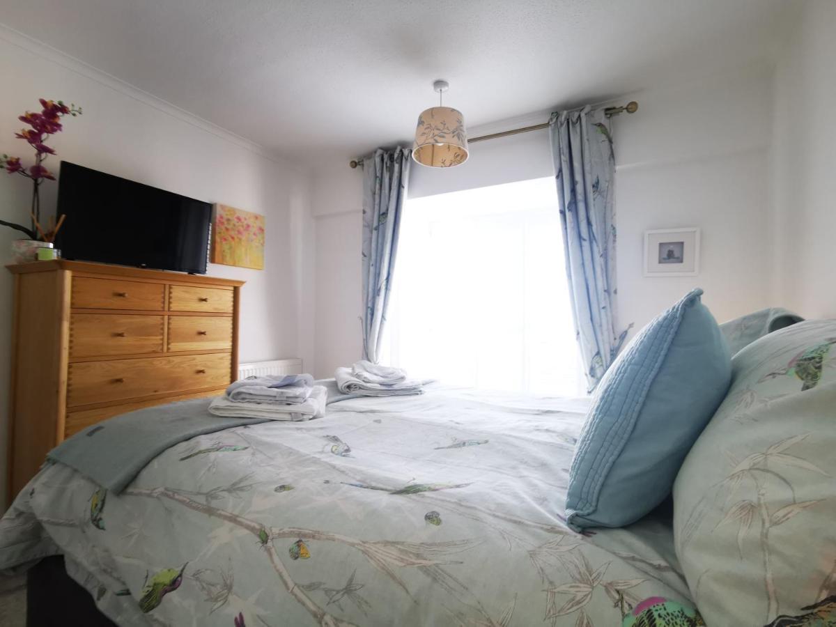 Sea View 3 Bedroom Seaside Property Chichester Bagian luar foto