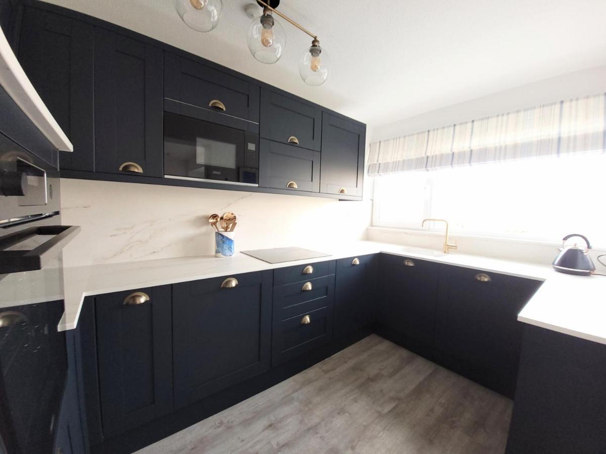 Sea View 3 Bedroom Seaside Property Chichester Bagian luar foto