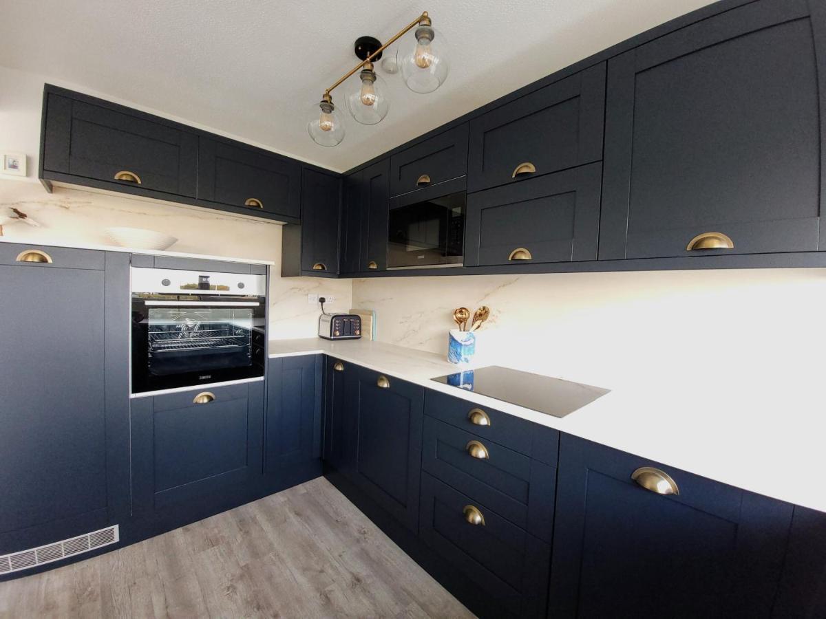 Sea View 3 Bedroom Seaside Property Chichester Bagian luar foto